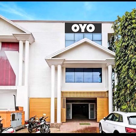 Collection O Megha Resort Jorhat Ngoại thất bức ảnh