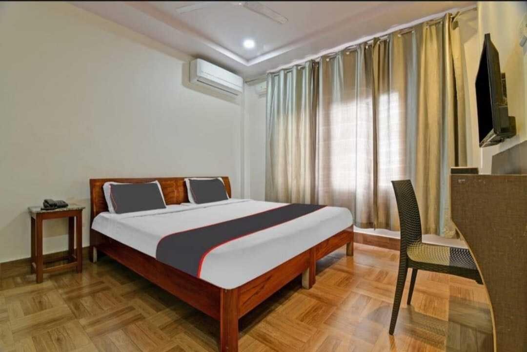 Collection O Megha Resort Jorhat Ngoại thất bức ảnh