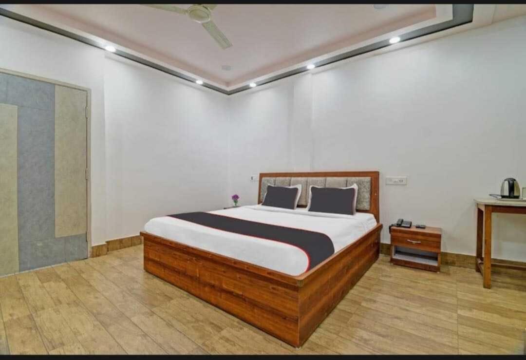 Collection O Megha Resort Jorhat Ngoại thất bức ảnh