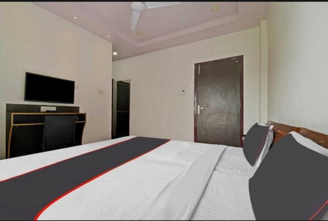 Collection O Megha Resort Jorhat Ngoại thất bức ảnh