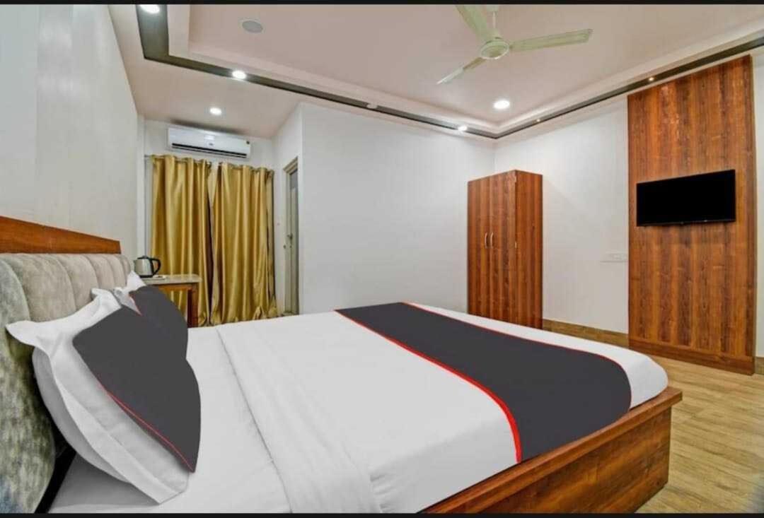 Collection O Megha Resort Jorhat Ngoại thất bức ảnh