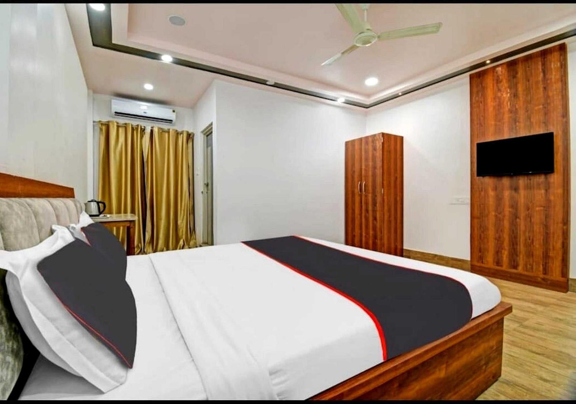 Collection O Megha Resort Jorhat Ngoại thất bức ảnh